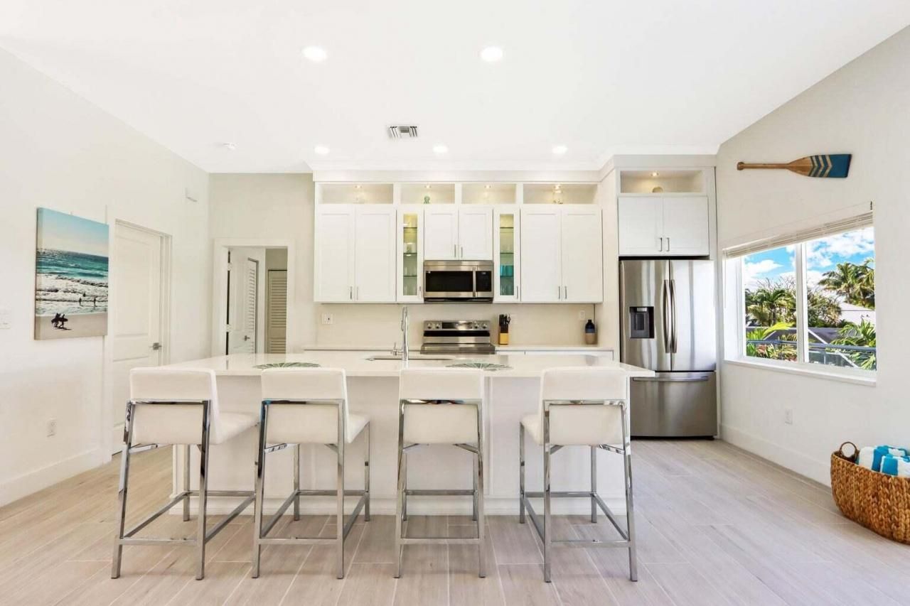 115 Cascade Lane, Palm Beach Shores, FL 33404 Photo