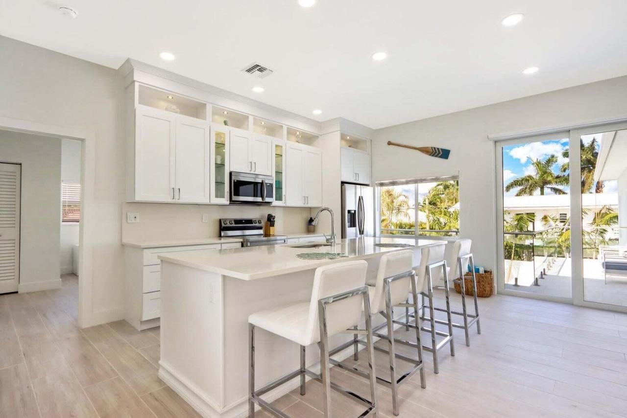 115 Cascade Lane, Palm Beach Shores, FL 33404 Photo