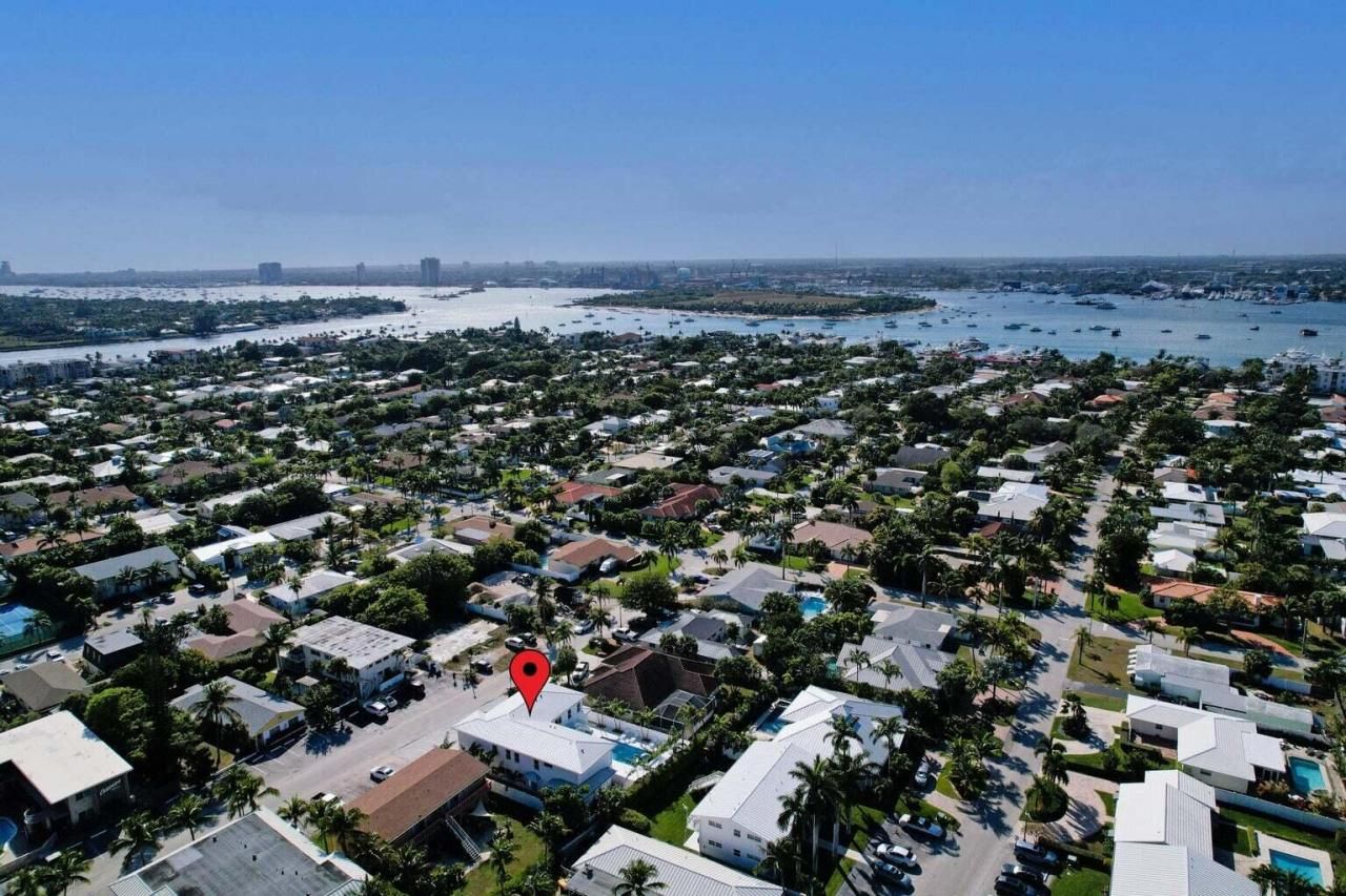 115 Cascade Lane, Palm Beach Shores, FL 33404 Photo