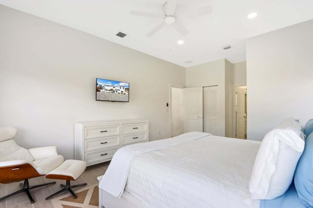 115 Cascade Lane, Palm Beach Shores, FL 33404 Photo