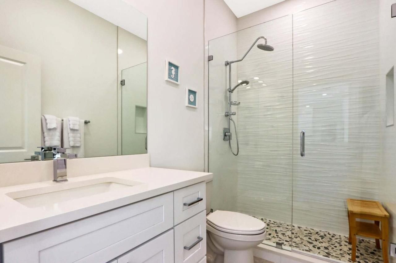 115 Cascade Lane, Palm Beach Shores, FL 33404 Photo