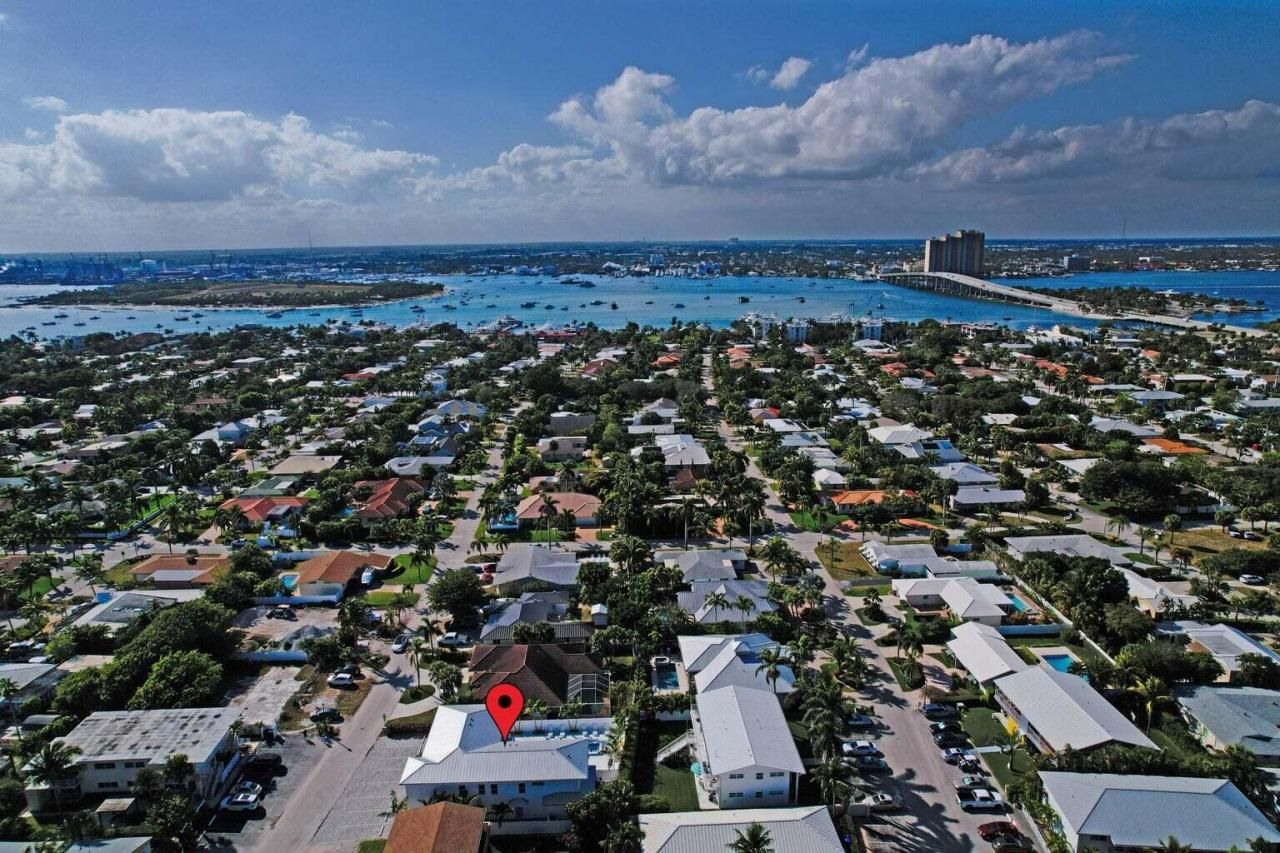 115 Cascade Lane, Palm Beach Shores, FL 33404 Photo