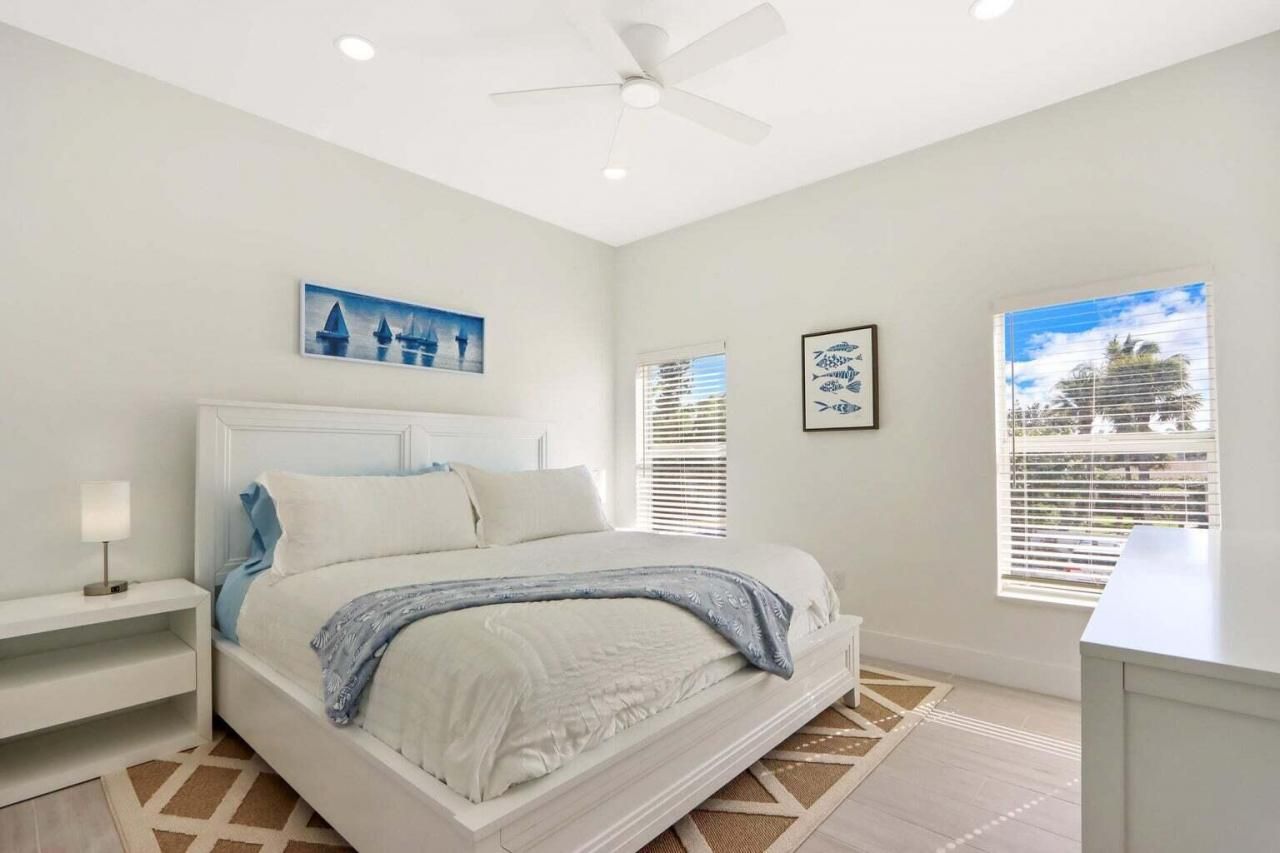 115 Cascade Lane, Palm Beach Shores, FL 33404 Photo