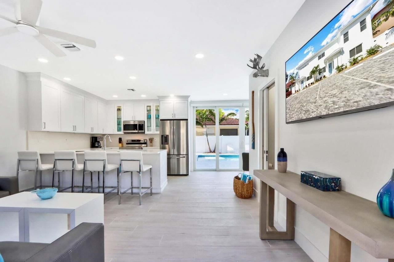 115 Cascade Lane, Palm Beach Shores, FL 33404 Photo