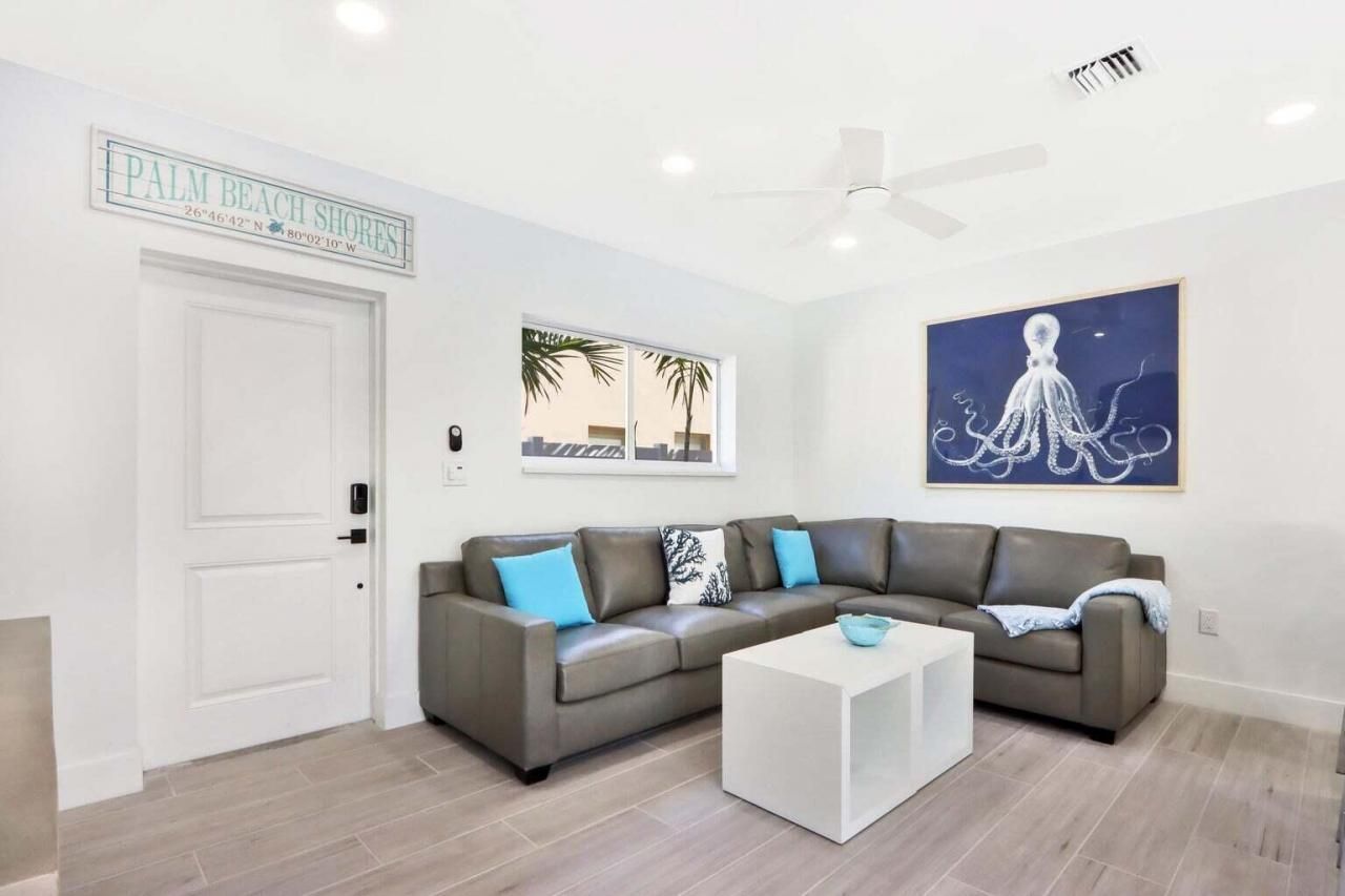 115 Cascade Lane, Palm Beach Shores, FL 33404 Photo