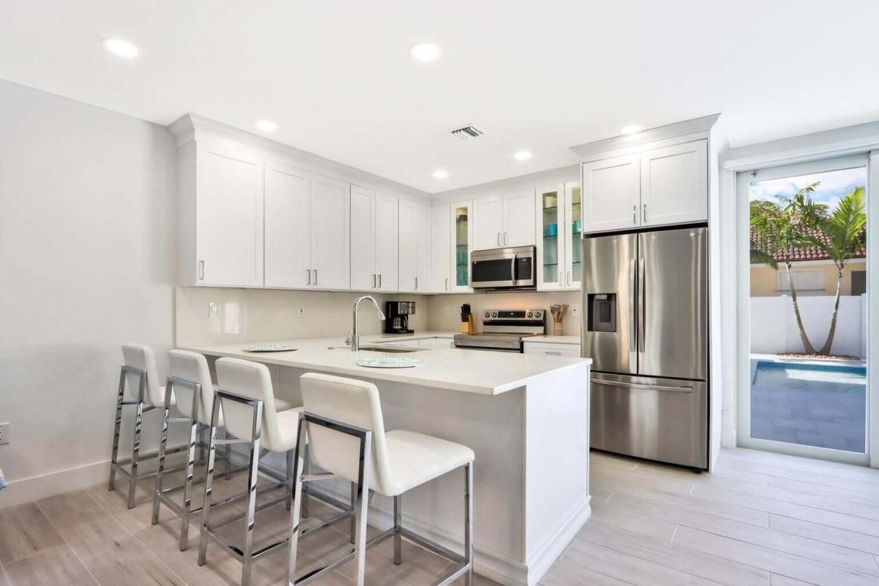 115 Cascade Lane, Palm Beach Shores, FL 33404 Photo