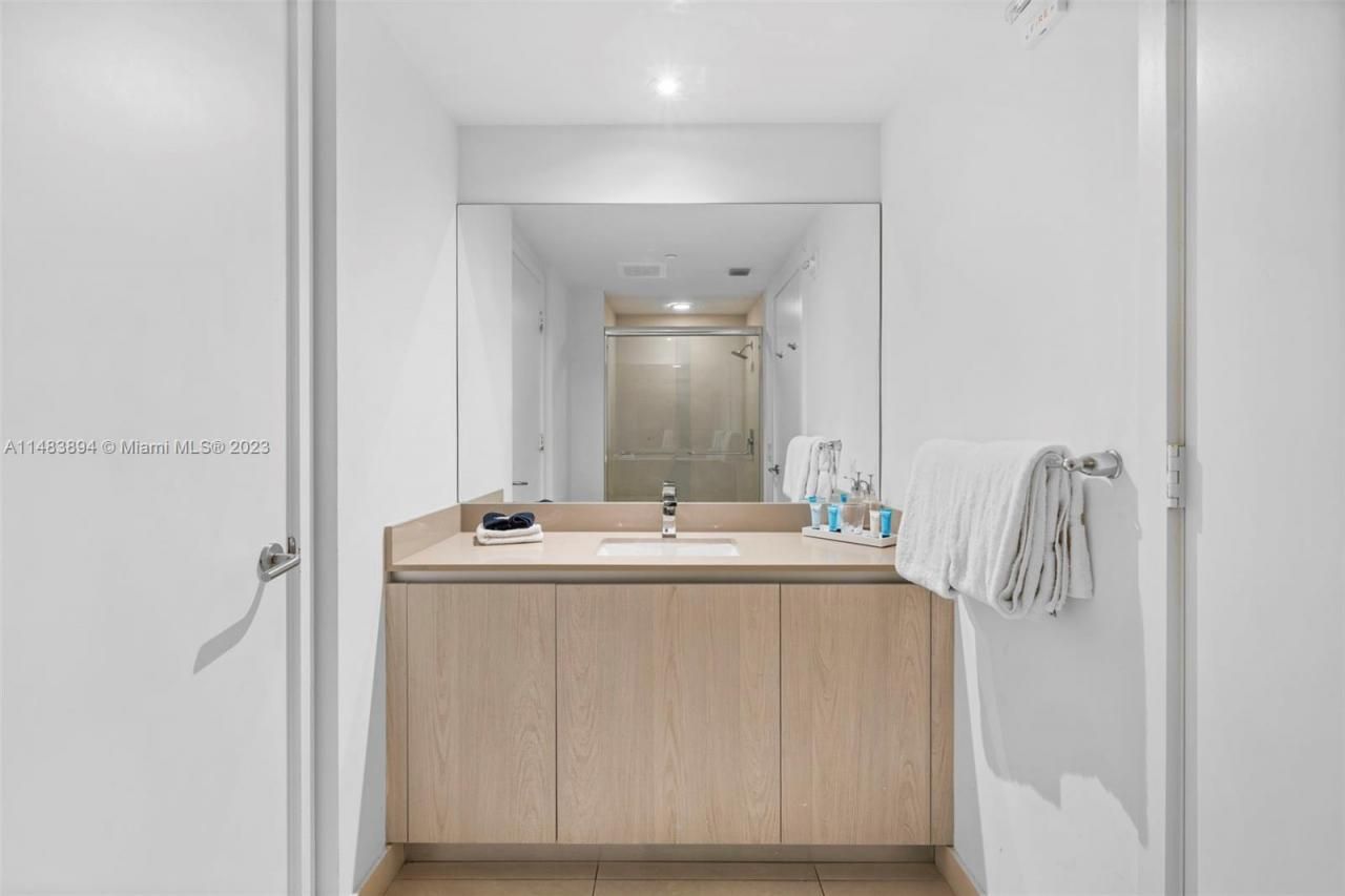 4111 S Ocean Dr, Unit 1406, Hollywood, FL 33019 Photo