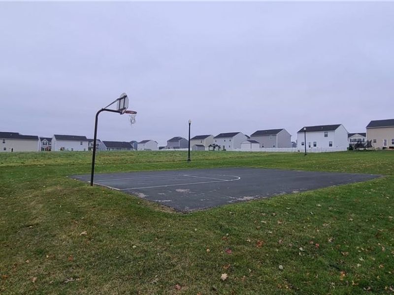 V/L Bishop Oval, Barberton, OH 44203 Photo 5