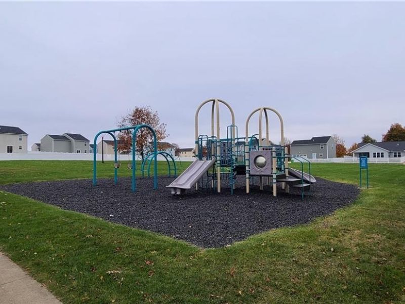 V/L Monroe Square, Barberton, OH 44203 Photo 4