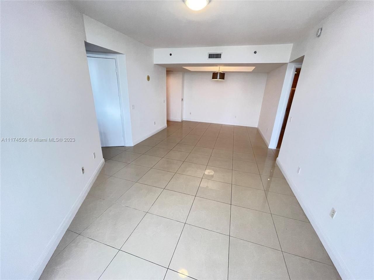 15901 Collins Ave, Unit 3005, Sunny Isles Beach, FL 33160 Photo