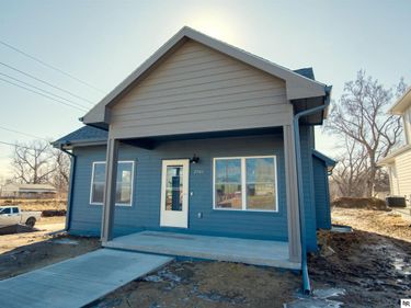 2901 Parker Street, Omaha, NE 68111