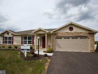 01 LAVENDER LANE, LEBANON, PA 17042