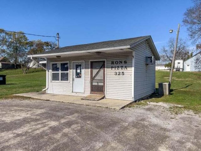 325 Cretcher Street, De Graff, OH 43318 Photo 2