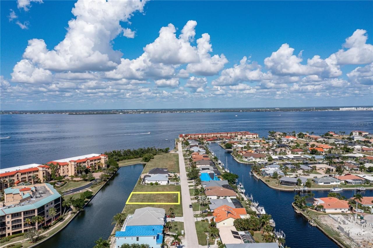 83 Colony Point Drive, Punta Gorda, FL 33950 Photo