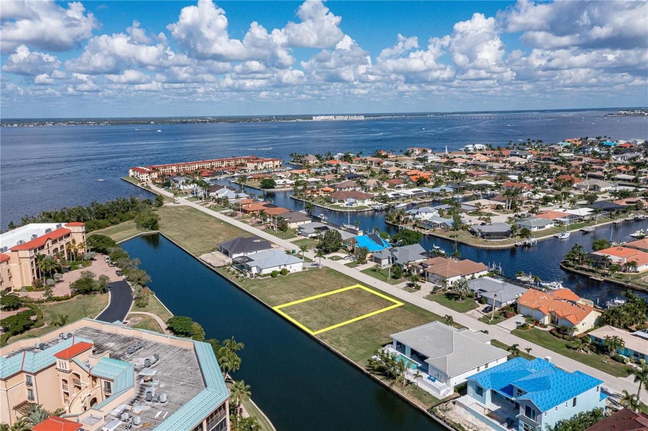 83 Colony Point Drive, Punta Gorda, FL 33950 Photo