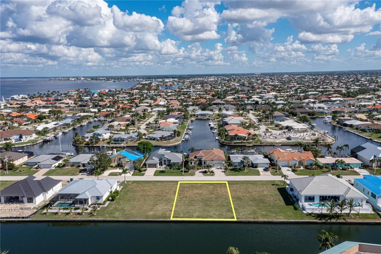 83 Colony Point Drive, Punta Gorda, FL 33950 Photo