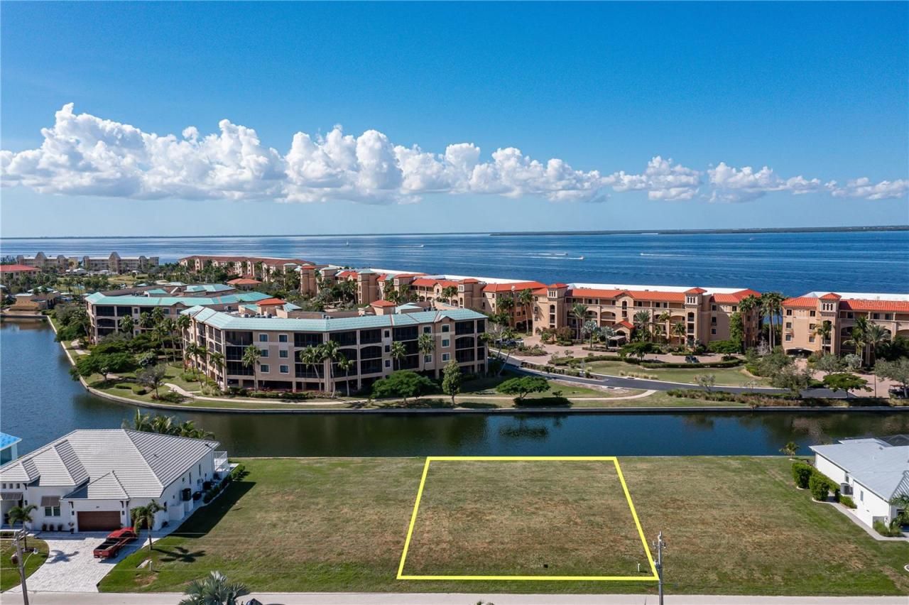 83 Colony Point Drive, Punta Gorda, FL 33950 Photo