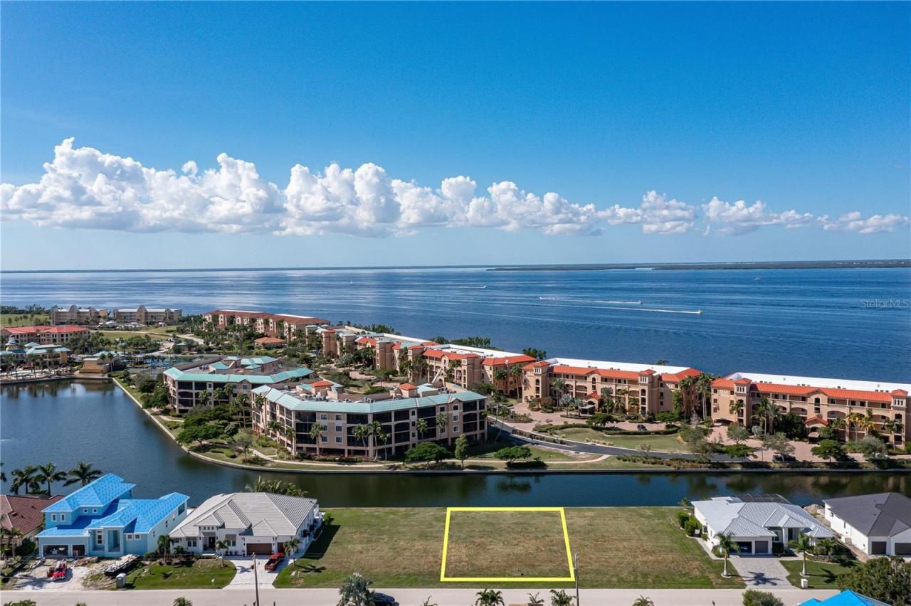 83 Colony Point Drive, Punta Gorda, FL 33950 Photo