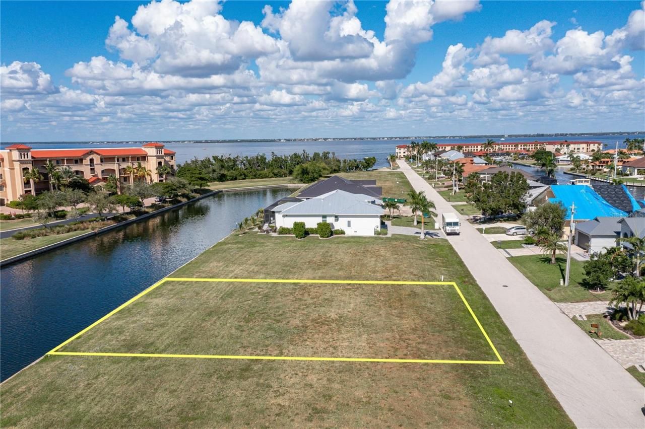 83 Colony Point Drive, Punta Gorda, FL 33950 Photo