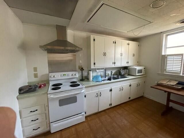 1376 Orange Grove Road Photo 4