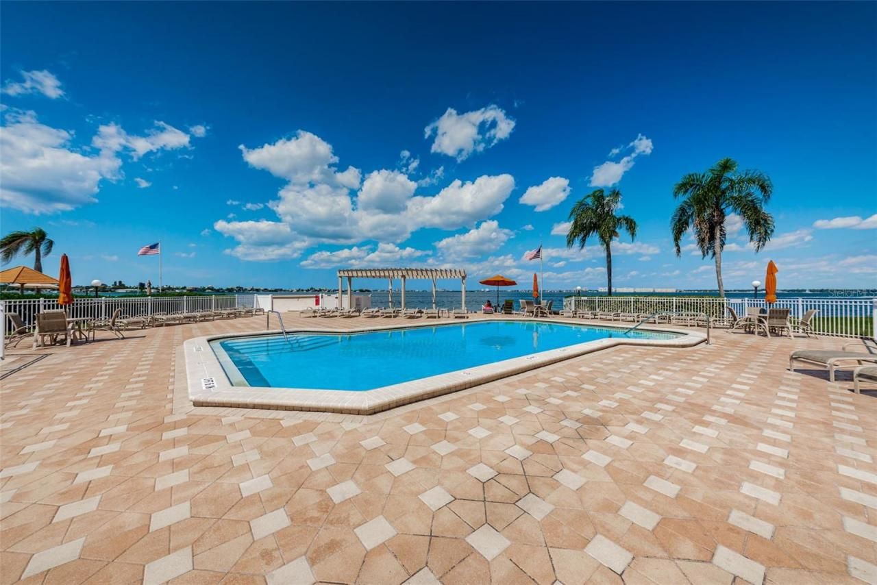 6121 Palma Del Mar Boulevard S, Unit 228, Saint Petersburg, FL 33715 Photo