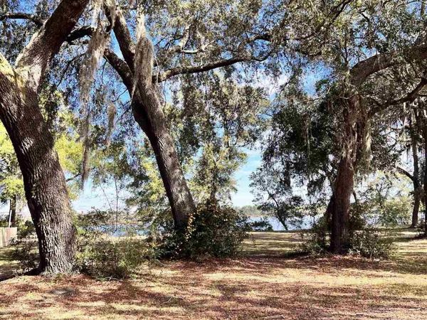 Gordon Wells Dr, Milton, FL 32583