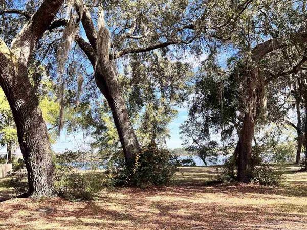 Gordon Wells Dr, Milton, FL 32583