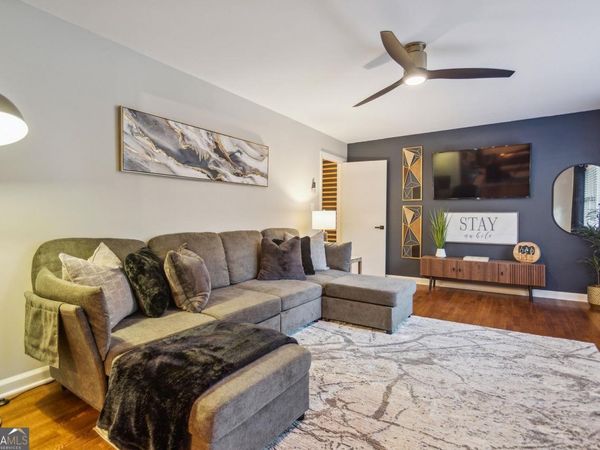 425 SW Plantation Road, Smyrna, GA 30082