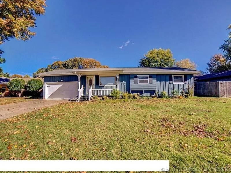 1809 S Elm Avenue, Broken Arrow, OK 74012 Main Photo