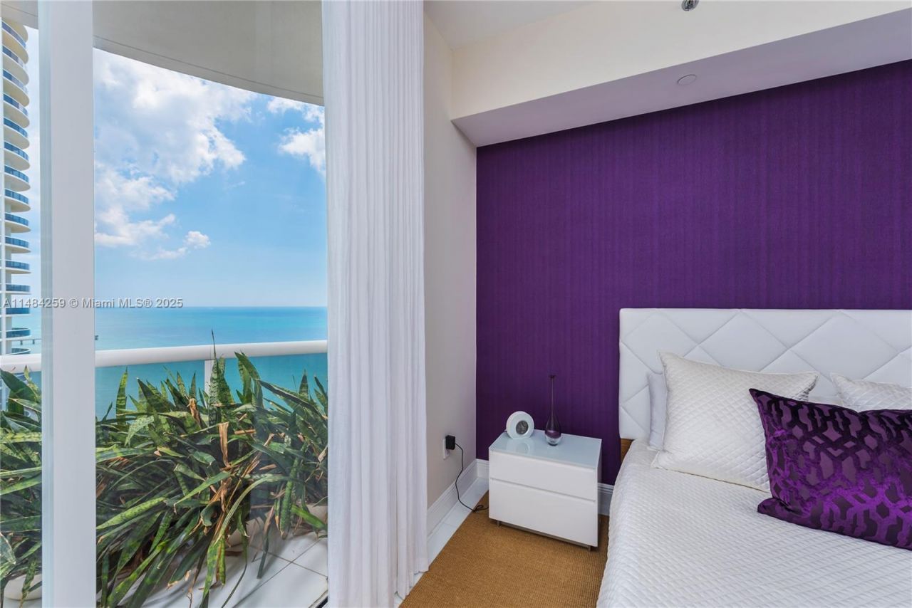 15811 Collins Ave, Unit 1702, Sunny Isles Beach, FL 33160 Photo