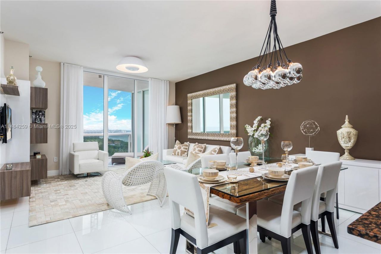 15811 Collins Ave, Unit 1702, Sunny Isles Beach, FL 33160 Photo