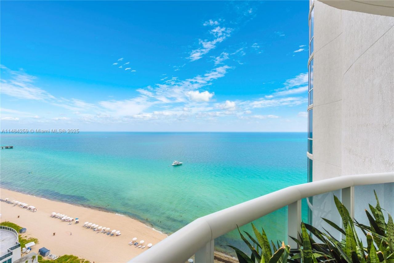 15811 Collins Ave, Unit 1702, Sunny Isles Beach, FL 33160 Photo