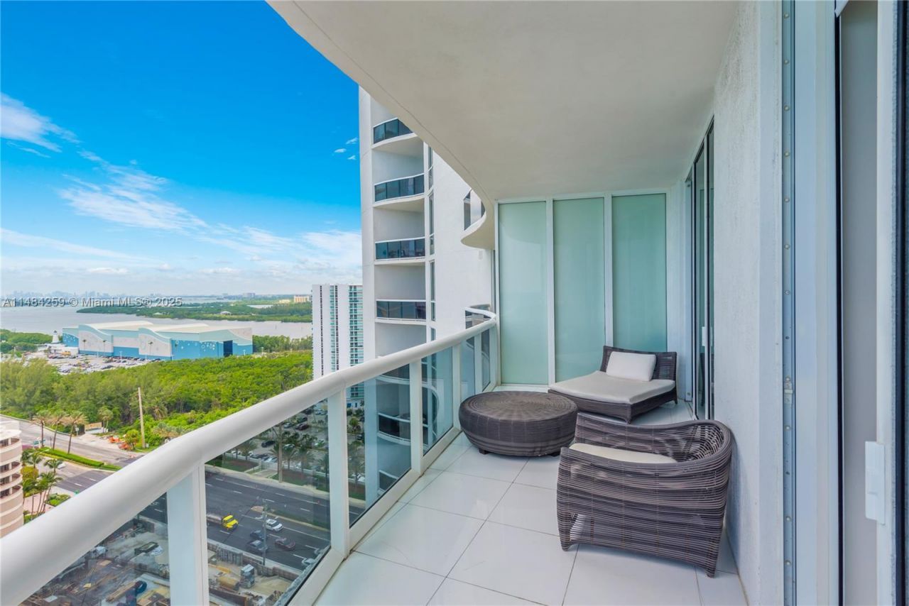 15811 Collins Ave, Unit 1702, Sunny Isles Beach, FL 33160 Photo