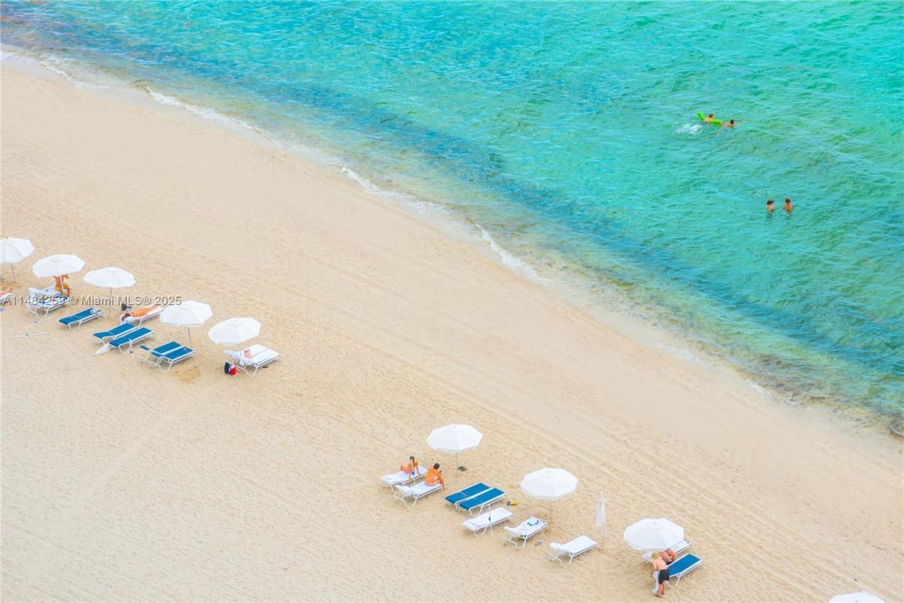 15811 Collins Ave, Unit 1702, Sunny Isles Beach, FL 33160 Photo