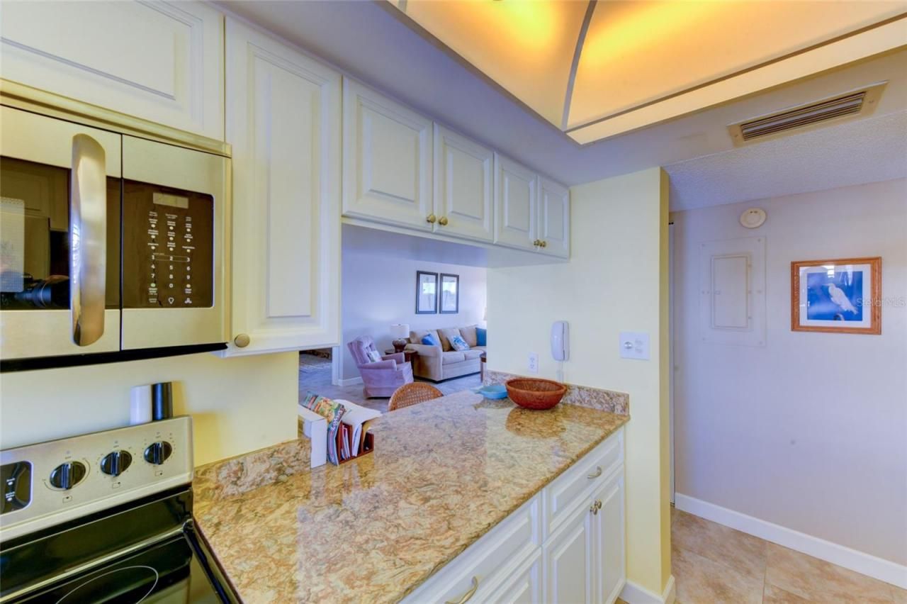 3240 Gulf Of Mexico Drive, Unit 603, Longboat Key, FL 34228 Photo