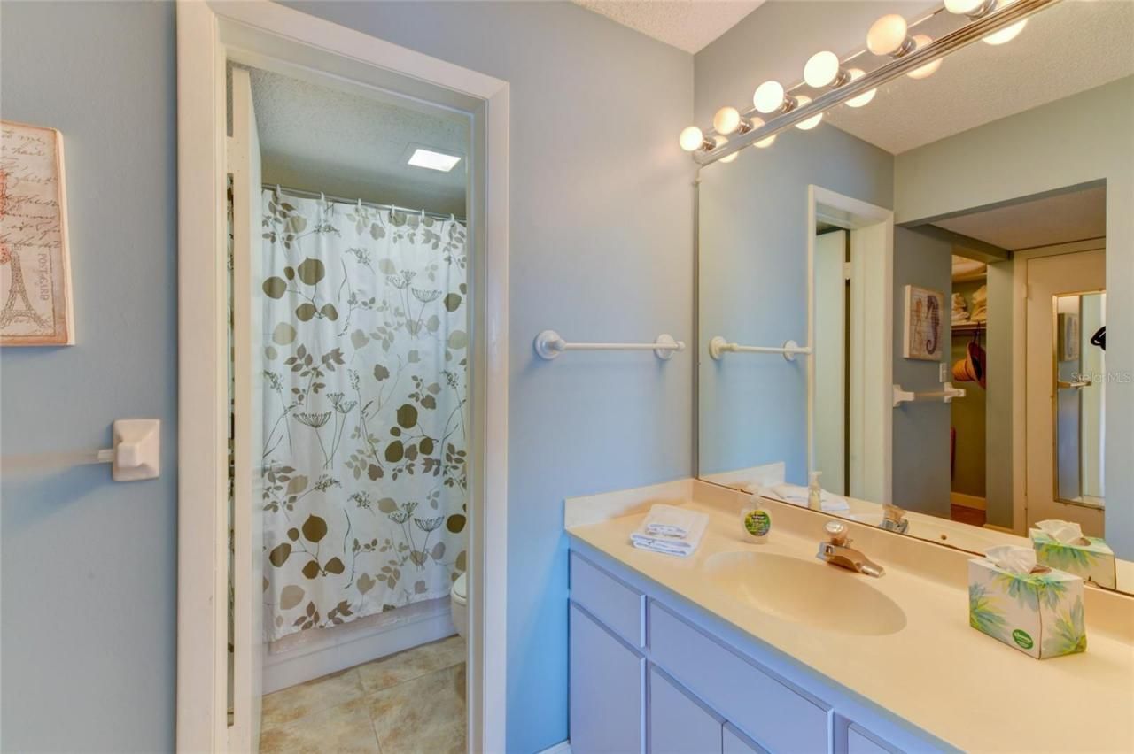 3240 Gulf Of Mexico Drive, Unit 603, Longboat Key, FL 34228 Photo