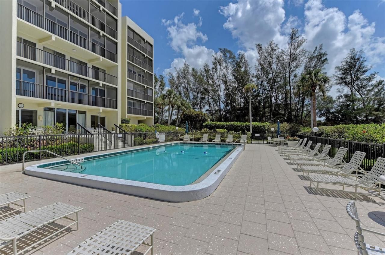 3240 Gulf Of Mexico Drive, Unit 603, Longboat Key, FL 34228 Photo