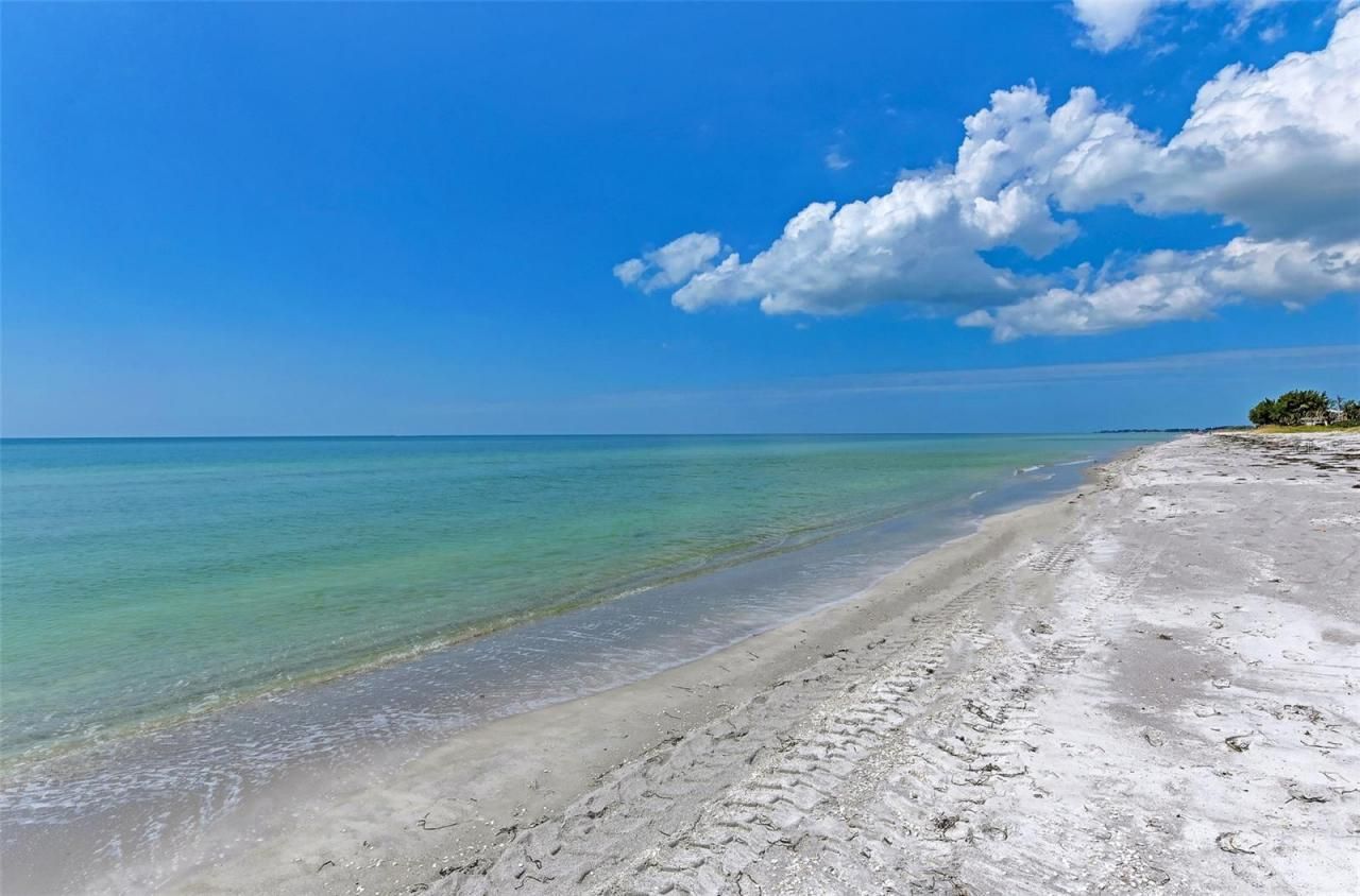 3240 Gulf Of Mexico Drive, Unit 603, Longboat Key, FL 34228 Photo