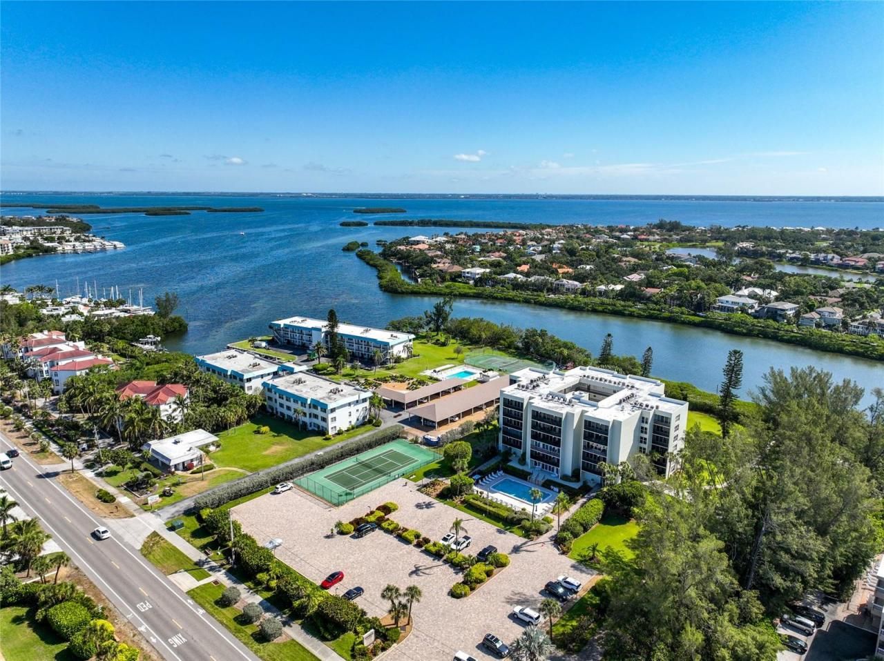 3240 Gulf Of Mexico Drive, Unit 603, Longboat Key, FL 34228 Photo