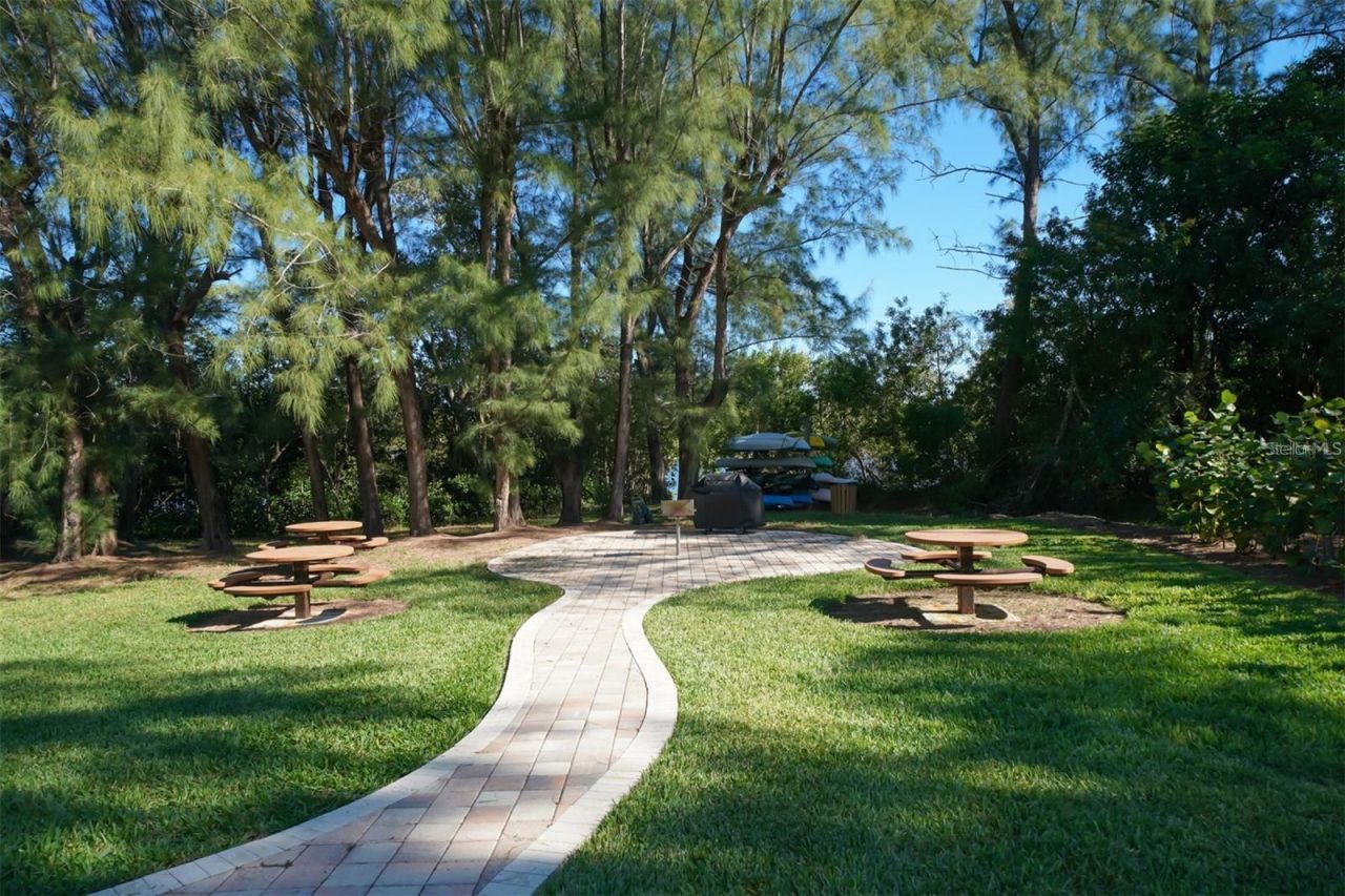 3240 Gulf Of Mexico Drive, Unit 603, Longboat Key, FL 34228 Photo