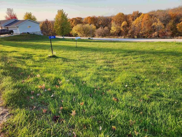 315 Breezy Pointe Loop, Unit Lot 9, McGregor, IA 52157