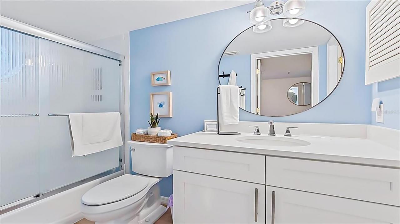 1204 Siesta Bayside Drive, Unit 1204-D, Sarasota, FL 34242 Photo