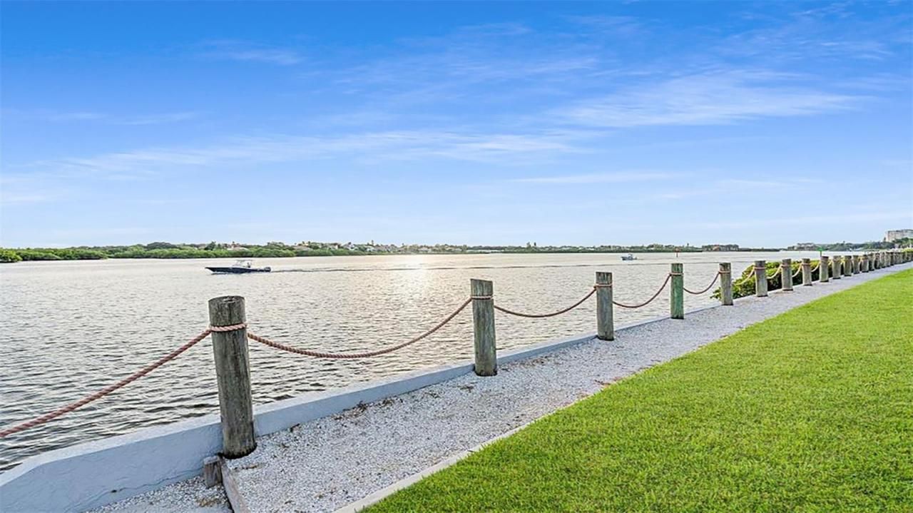 1204 Siesta Bayside Drive, Unit 1204-D, Sarasota, FL 34242 Photo