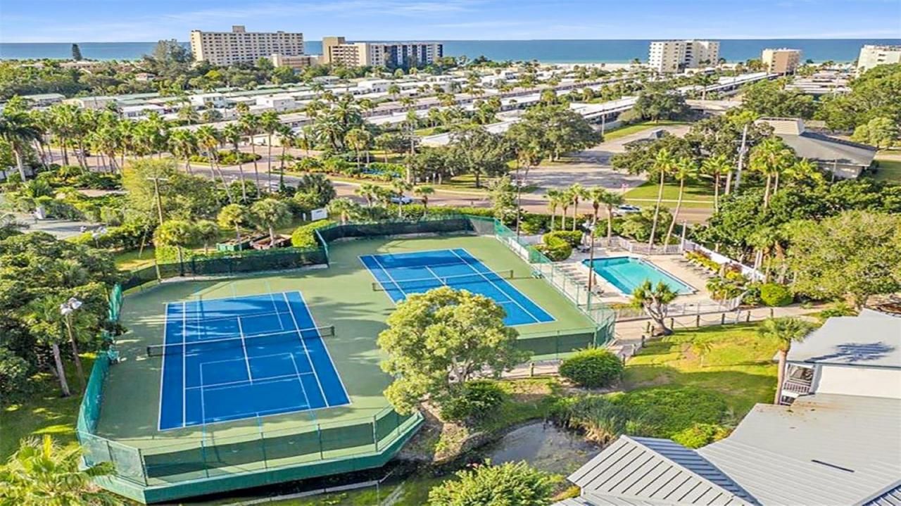 1204 Siesta Bayside Drive, Unit 1204-D, Sarasota, FL 34242 Photo