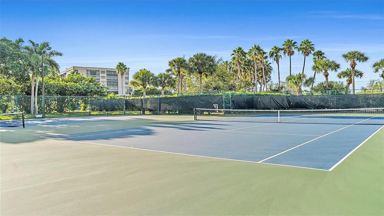 1204 Siesta Bayside Drive, Unit 1204-D, Sarasota, FL 34242 Photo