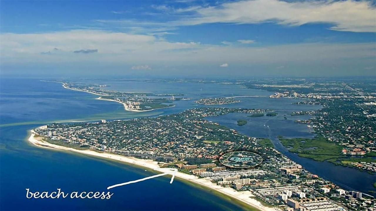 1204 Siesta Bayside Drive, Unit 1204-D, Sarasota, FL 34242 Photo