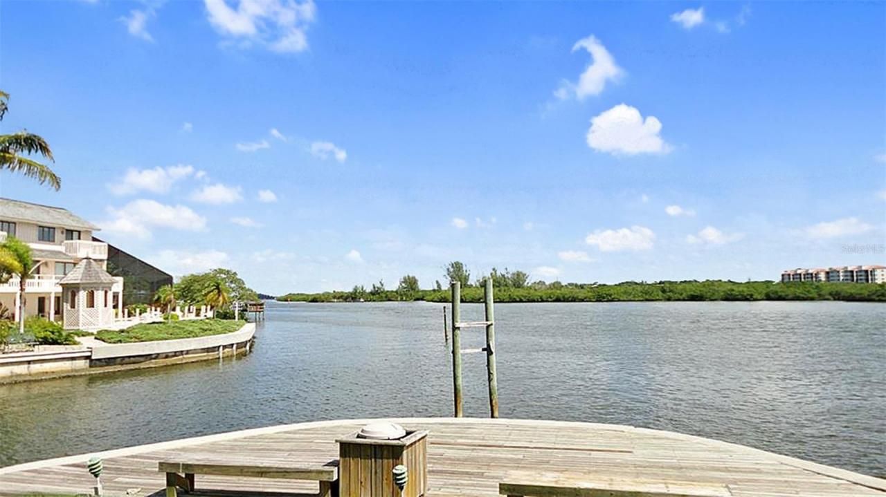 1305 Siesta Bayside Drive, Unit 1305-B, Sarasota, FL 34242 Photo