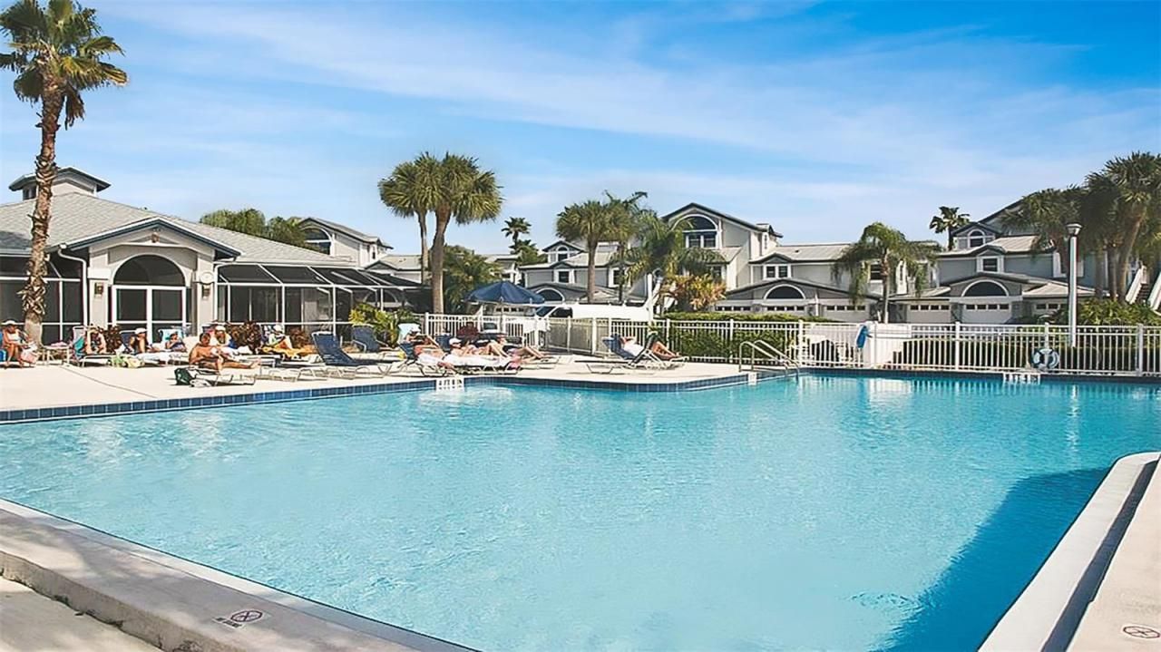 1327 Siesta Bayside Drive, Unit 1327-C, Sarasota, FL 34242 Photo