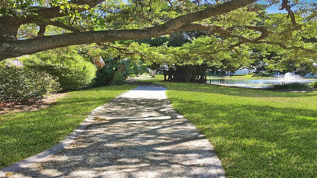 1327 Siesta Bayside Drive, Unit 1327-C, Sarasota, FL 34242 Photo