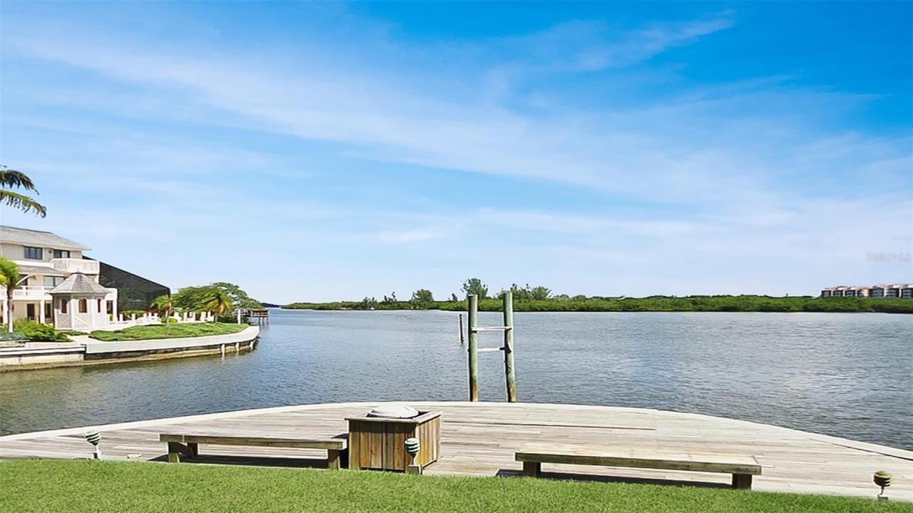 1327 Siesta Bayside Drive, Unit 1327-C, Sarasota, FL 34242 Photo